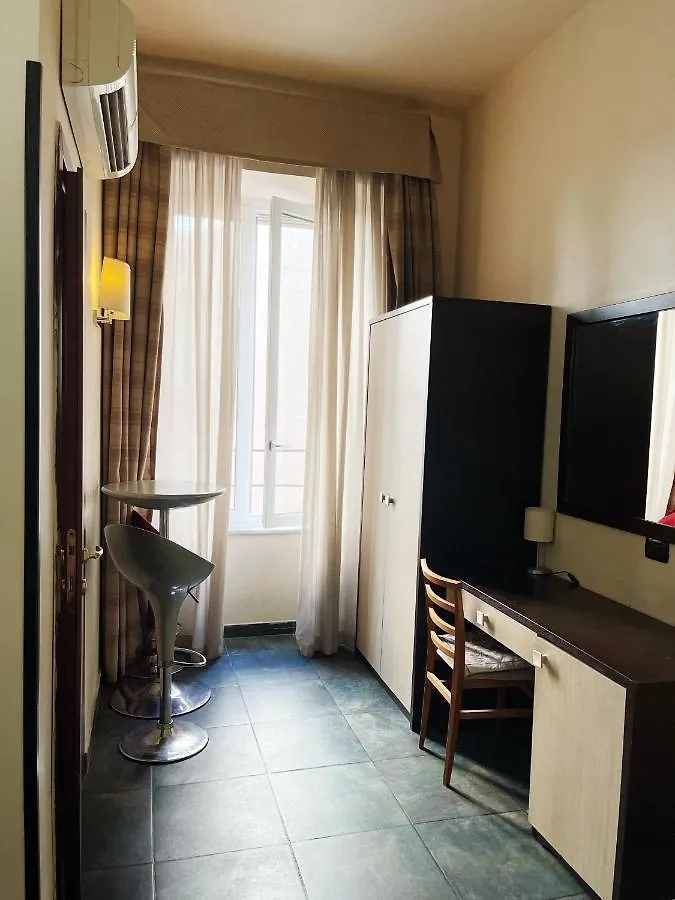 Clarian Affittacamere Rome Bed & Breakfast