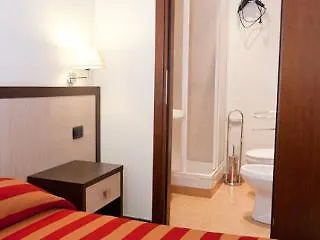 *** Bed & Breakfast Clarian Affittacamere Rome Italy