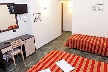 *** Bed & Breakfast Clarian Affittacamere Rome Italy